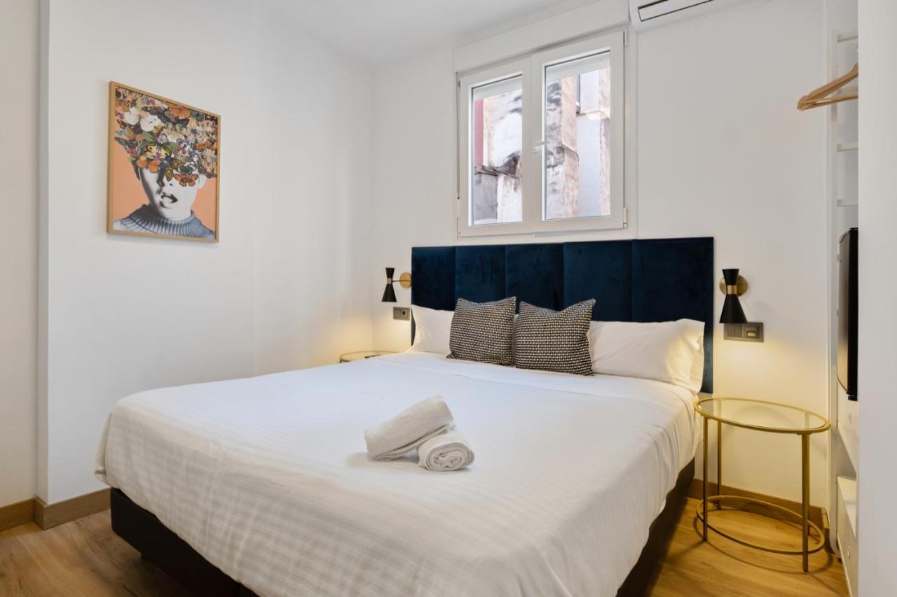 Malaga City Suites Экстерьер фото