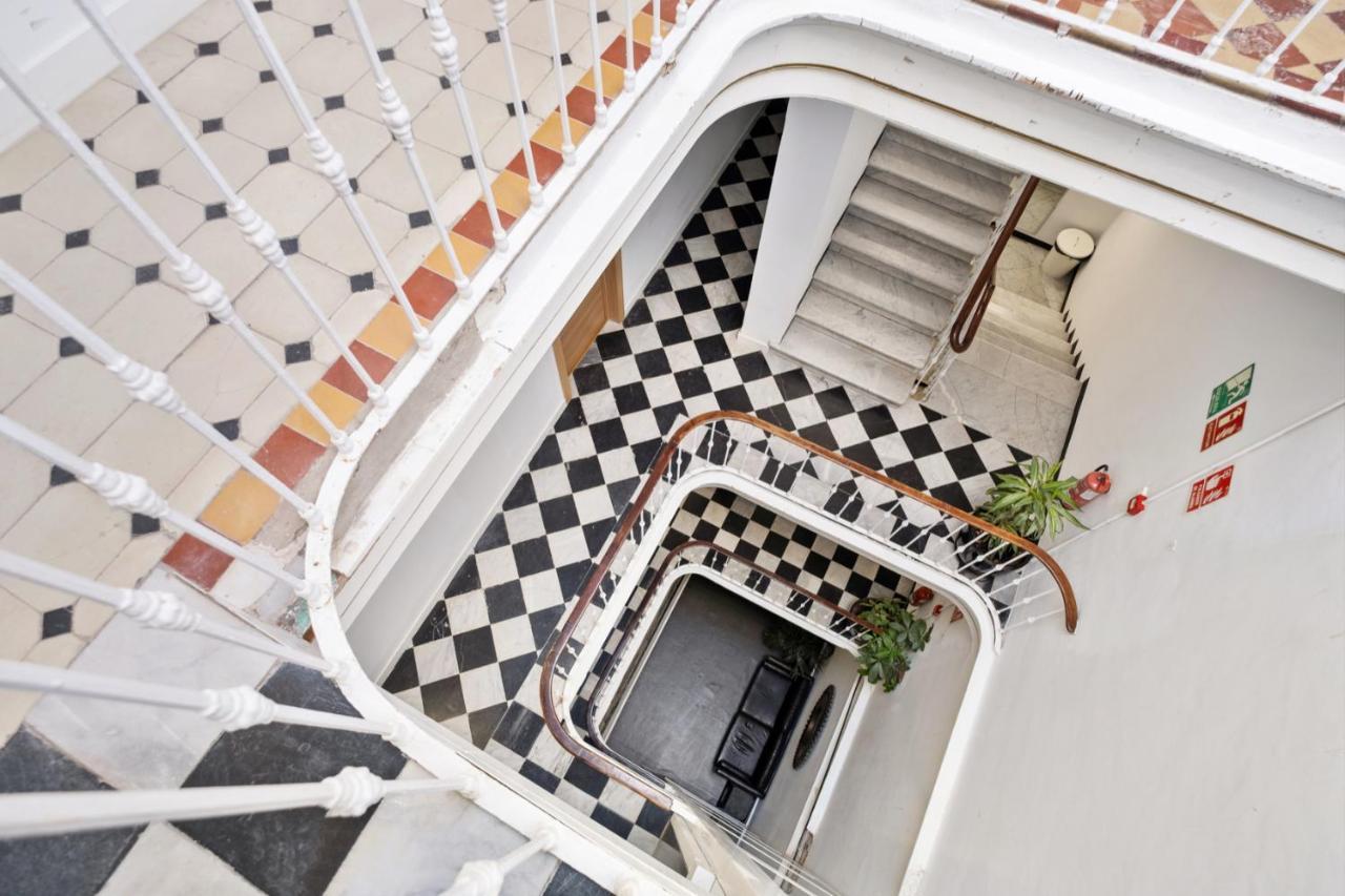 Malaga City Suites Экстерьер фото