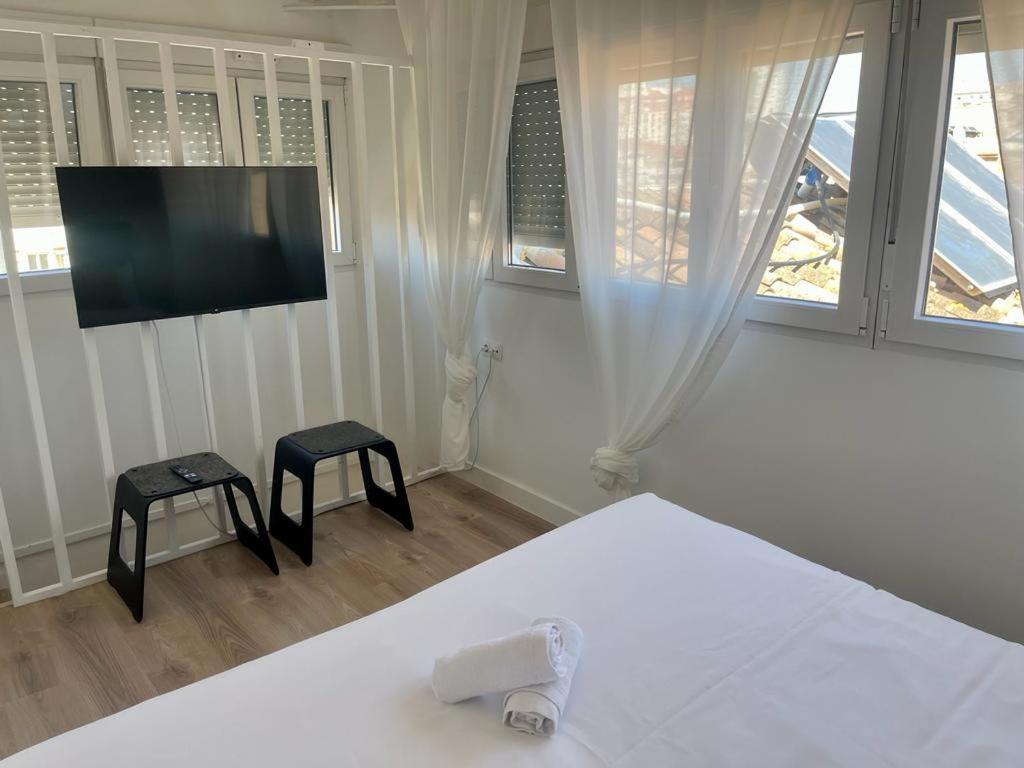 Malaga City Suites Экстерьер фото