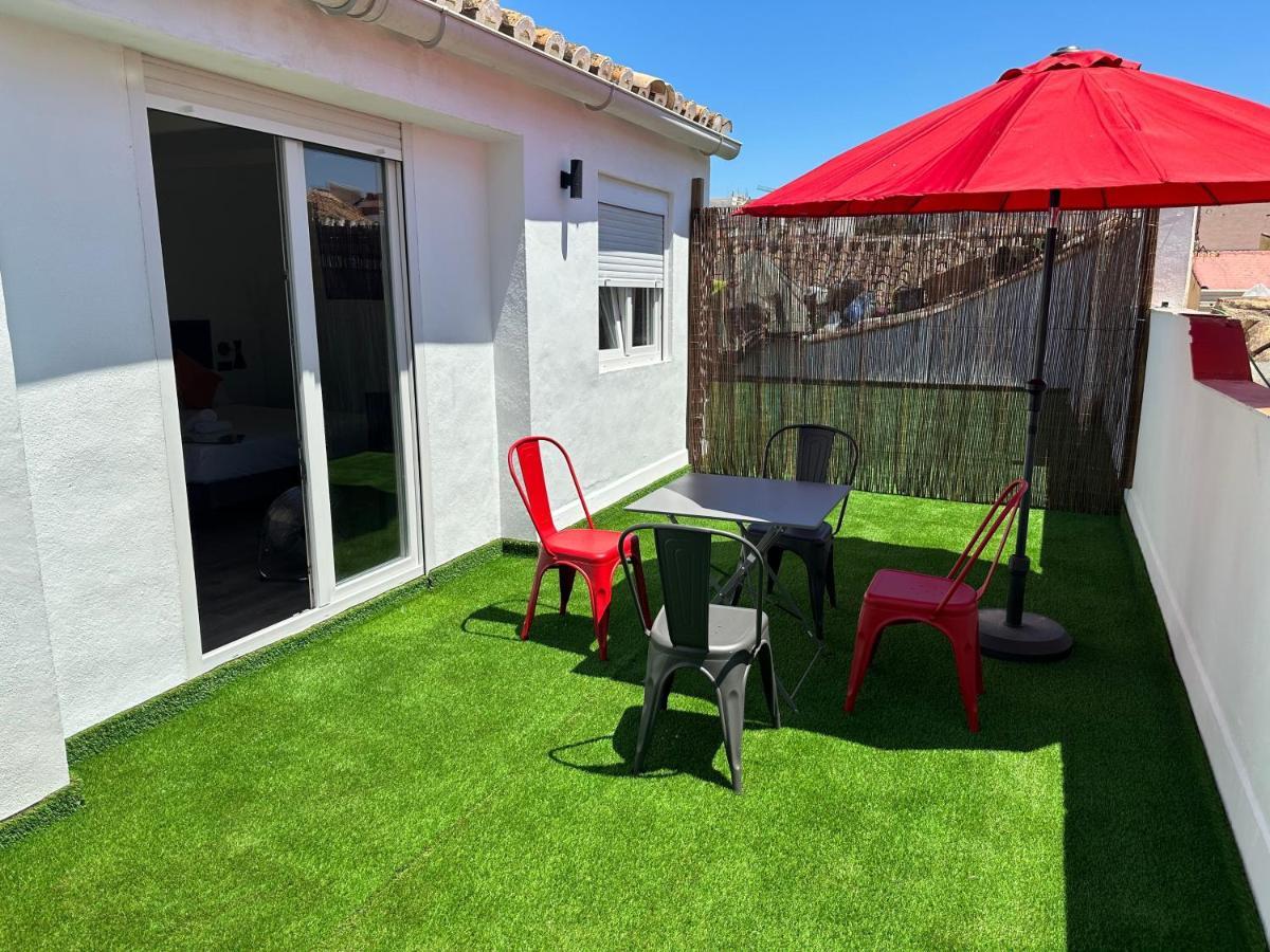 Malaga City Suites Экстерьер фото