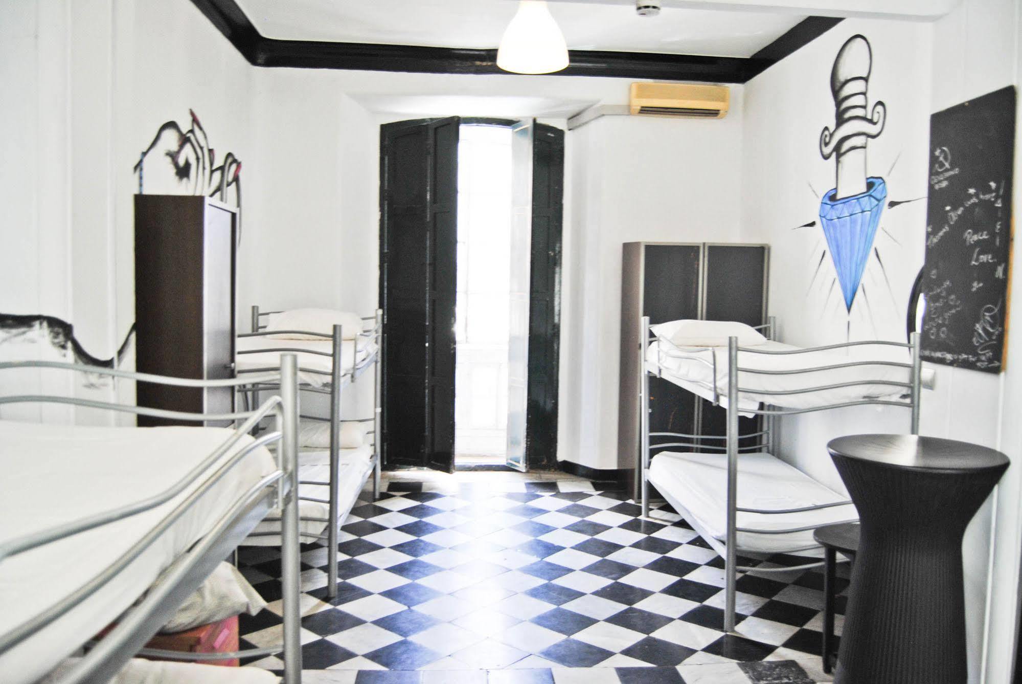 Malaga City Suites Экстерьер фото