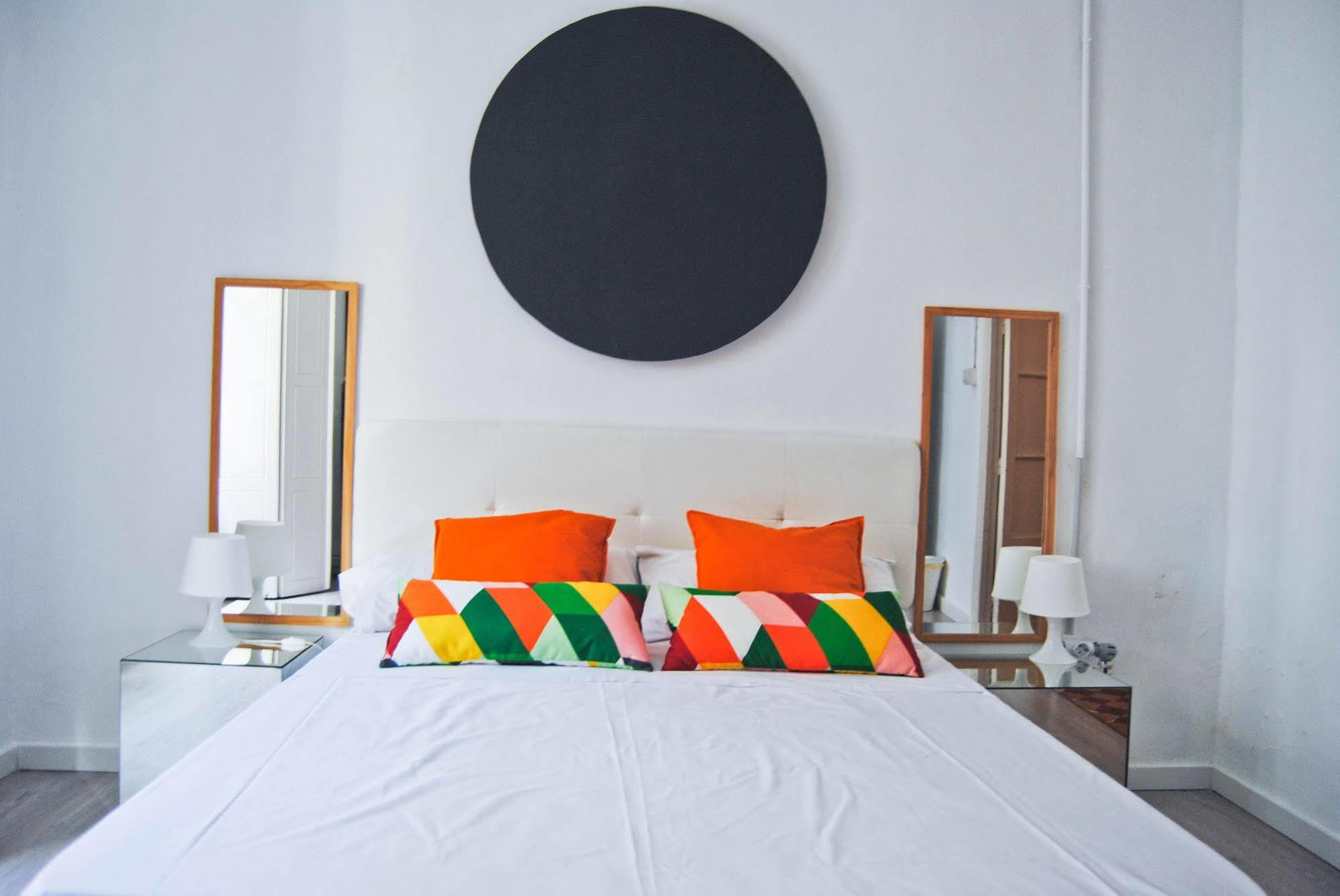 Malaga City Suites Экстерьер фото